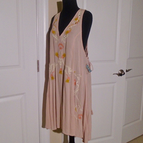 Free People Dresses & Skirts - FREE PEOPLE NWT Adelaide Festival Slip Dress M
